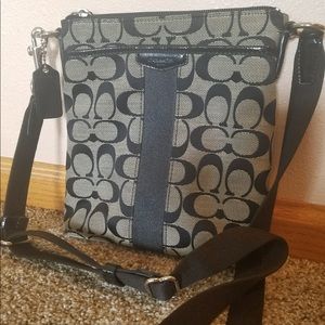 Coach purse with matching wristlet